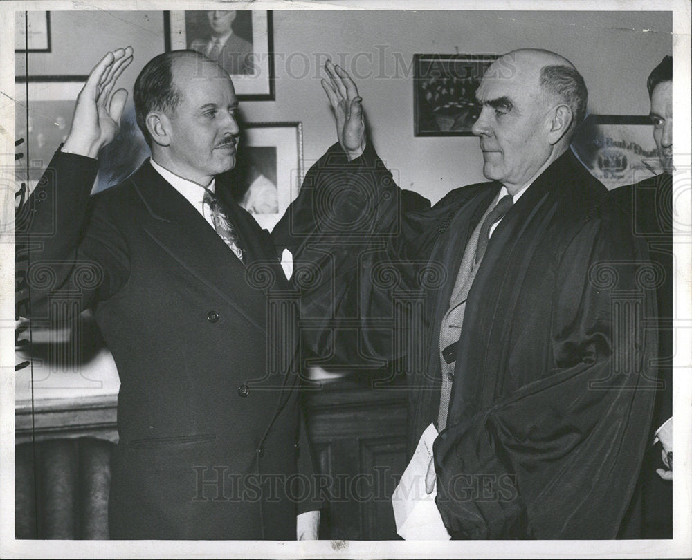 1944 Press Photo Julian G. McIntosh, Prosecutor - Historic Images