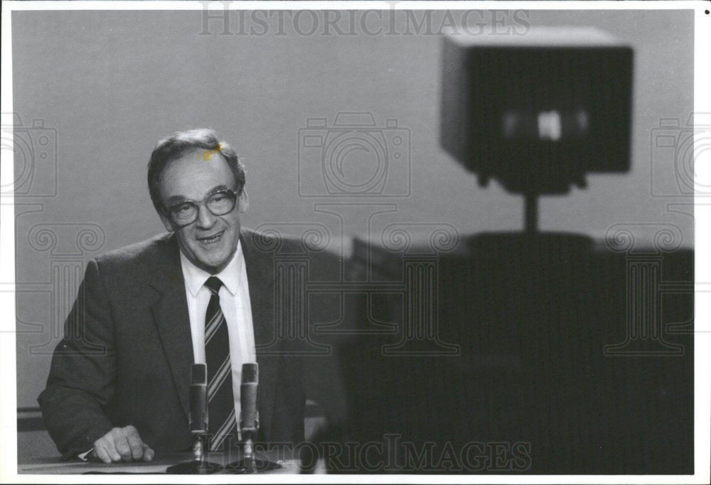 1989 Press Photo Soviet Anchorman Igor Kirillov - Historic Images