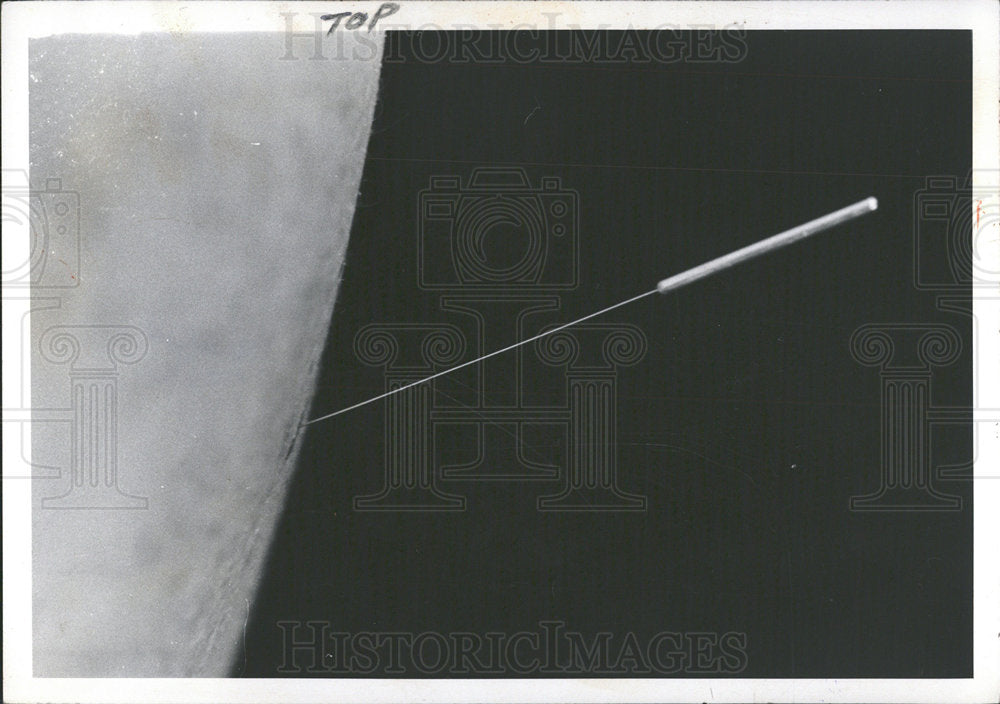 1972 Press Photo Press Photo a acupuncture needle. - Historic Images