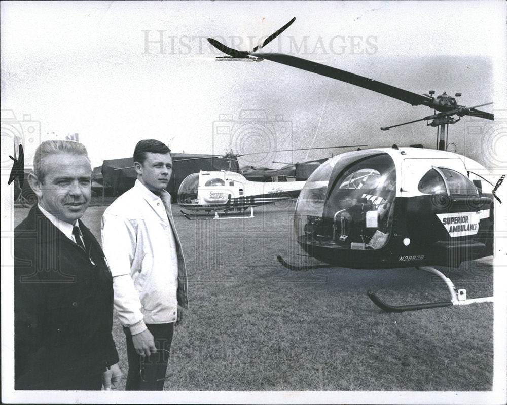 1969 Press Photo Barney &amp; Dale, Helicopter Pilots. - Historic Images
