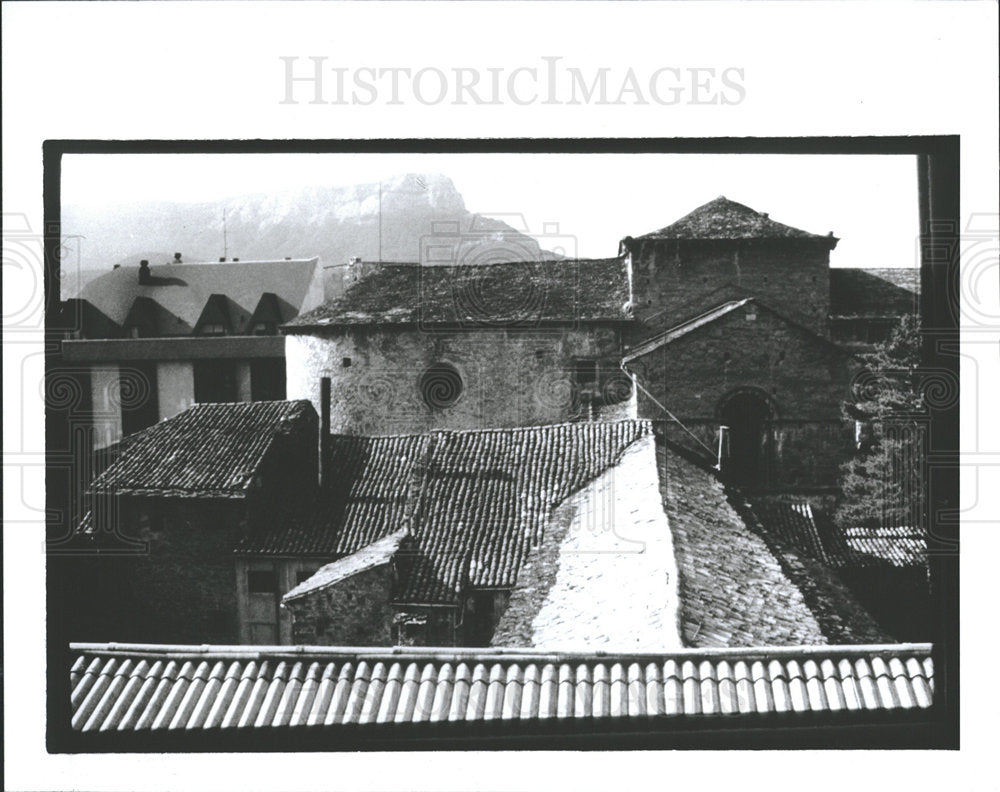 1991 Press Photo Jaca City Northeastern Spain - Historic Images
