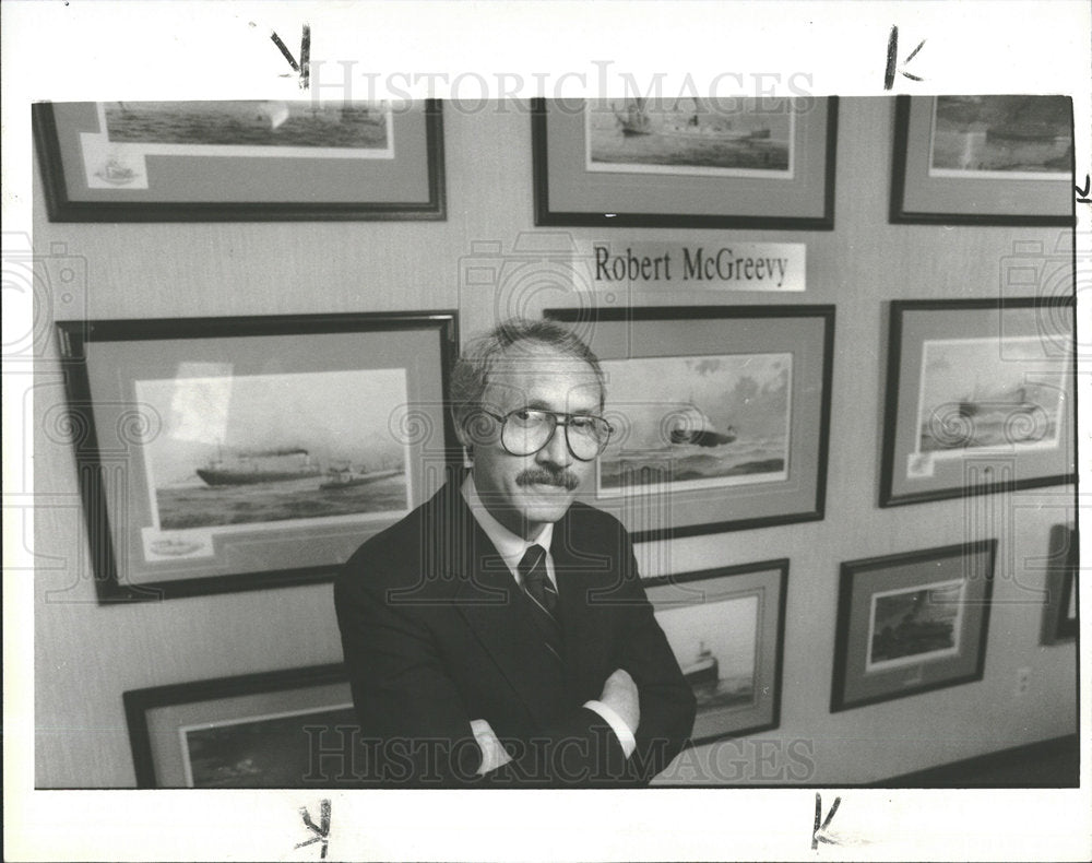 1990 Press Photo Artist Robert McGreevey Art Gallery - Historic Images