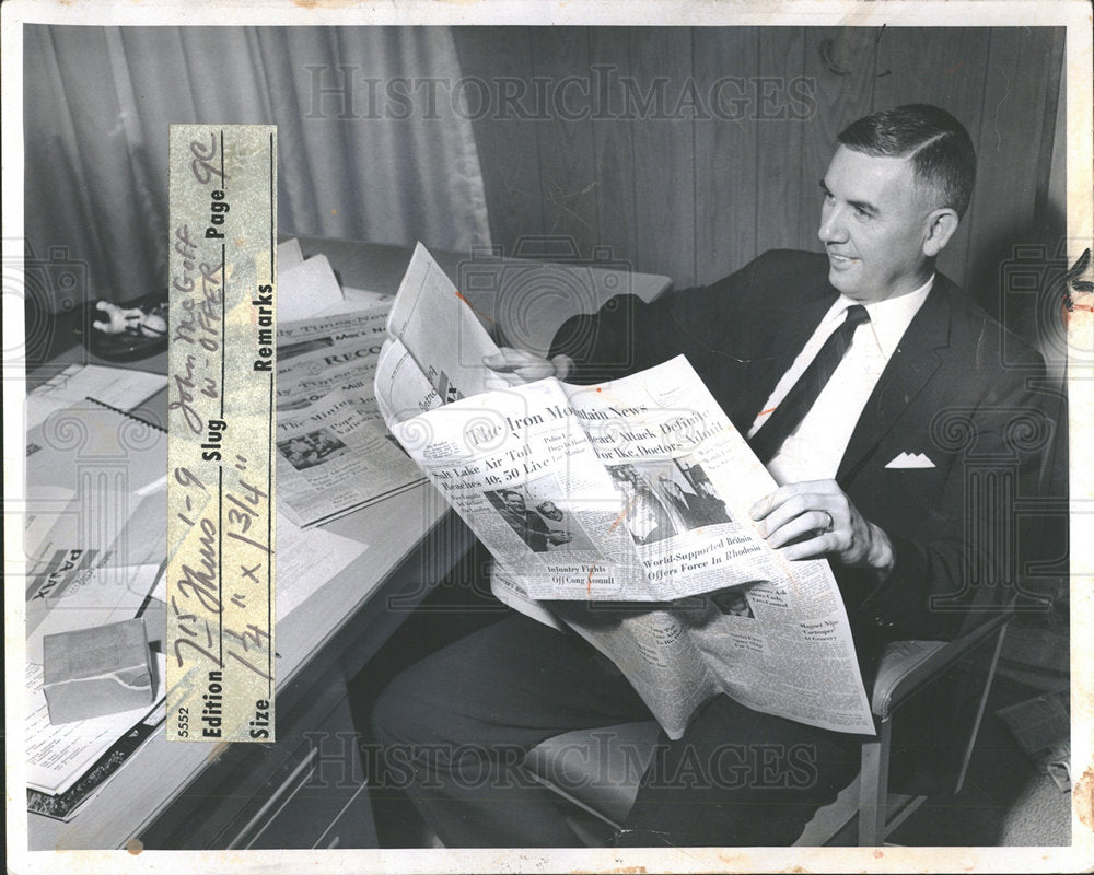 1965 Press Photo John McGoff Newspaperman - Historic Images