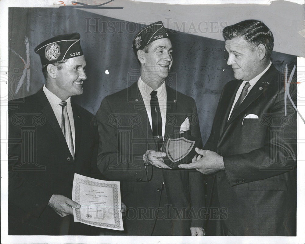 1961 Press Photo McDonald Reveille Mayor Stanley Boyd  - Historic Images
