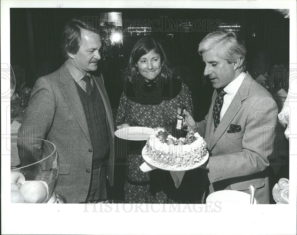 1984 Press Photo Jane Manoogian Birthday Celebration - Historic Images