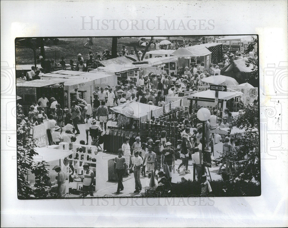 1983 Press Photo Press Photo a Michigan Show. - Historic Images