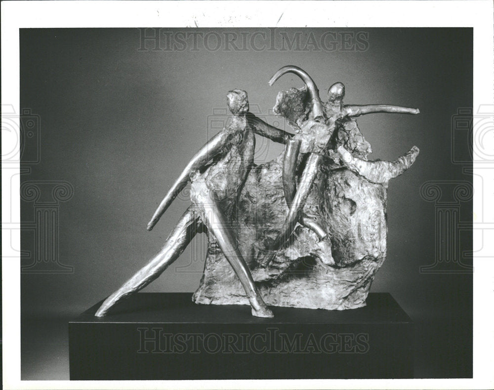 1986 Press Photo Voyage to Crete Reuben Nakian Statue  - Historic Images