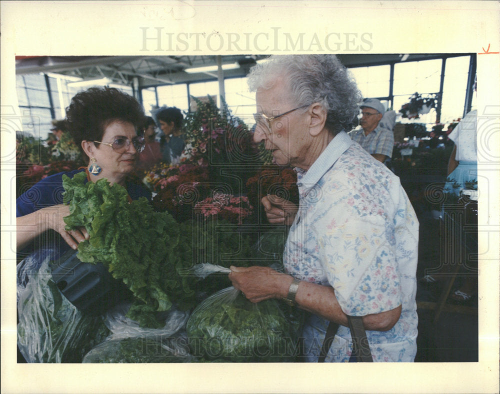 1994 Press Photo Oakland County Farm Market Lake Rod  - Historic Images