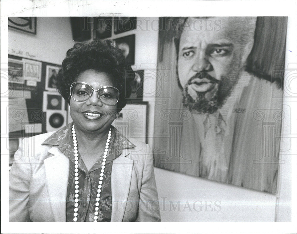 1988 Press Photo Robin Raquel Donaldson Ester Edwards  - Historic Images
