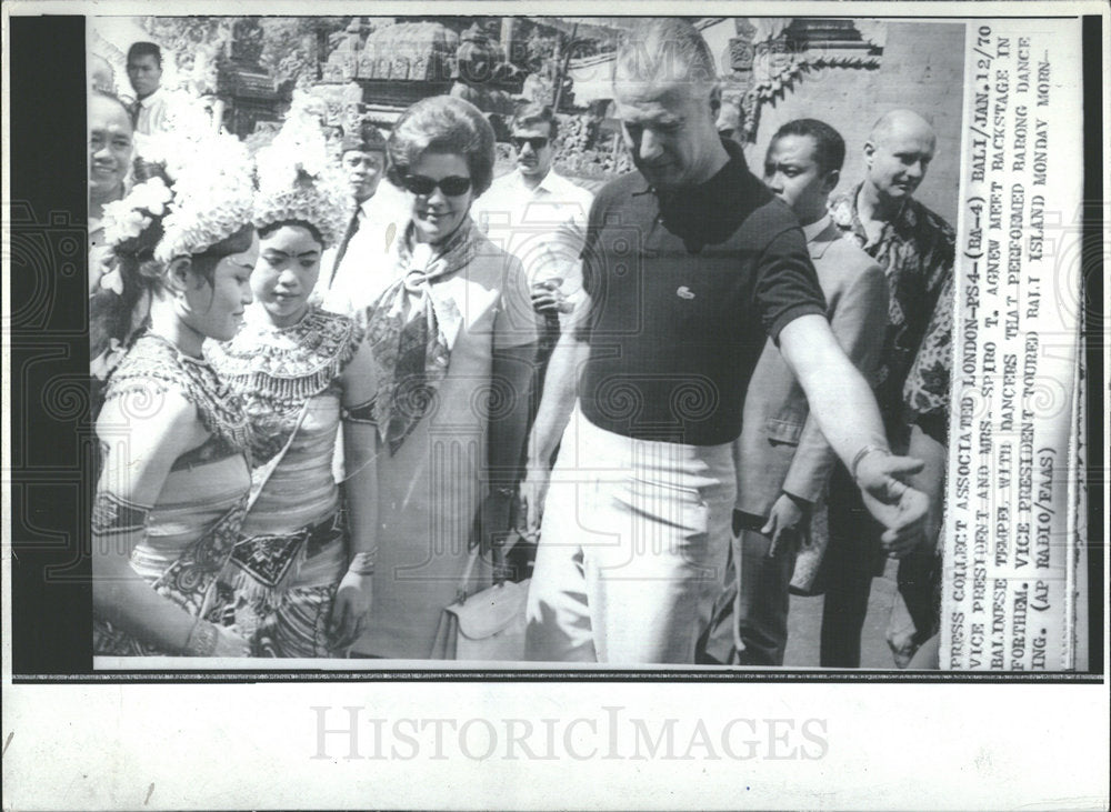 1970 Press Photo Spiro Agnew Balinese temple Barong  - Historic Images