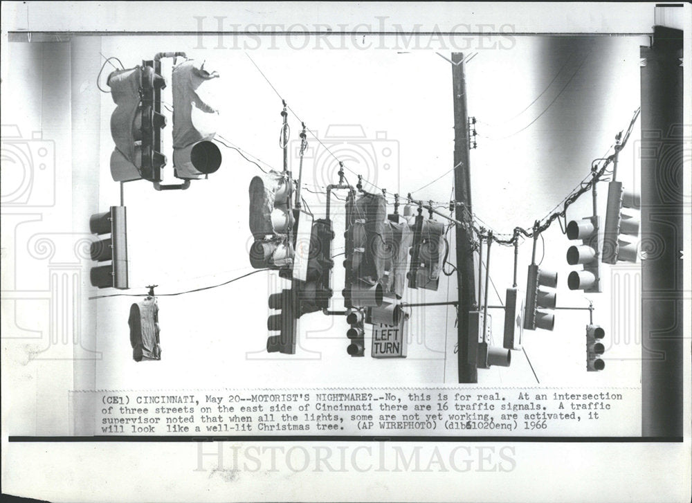 1966 Press Photo Cincinnati traffic signals Street 16 - Historic Images