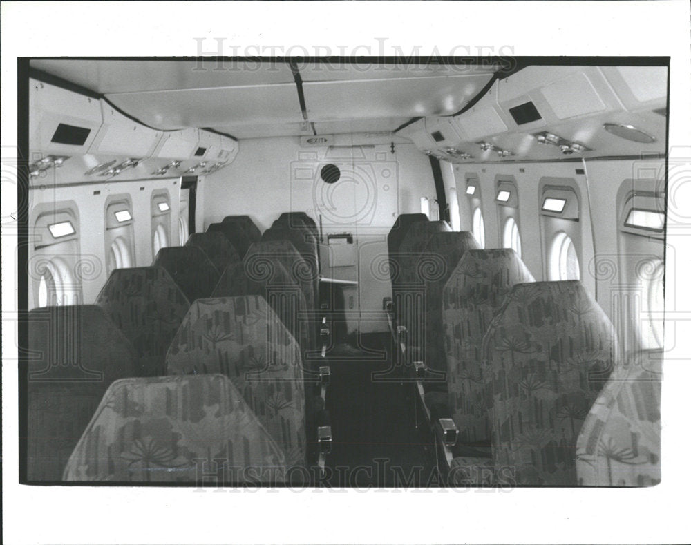 1987 Press Photo CASA C-212 Passenger Aircraft Chicago - Historic Images