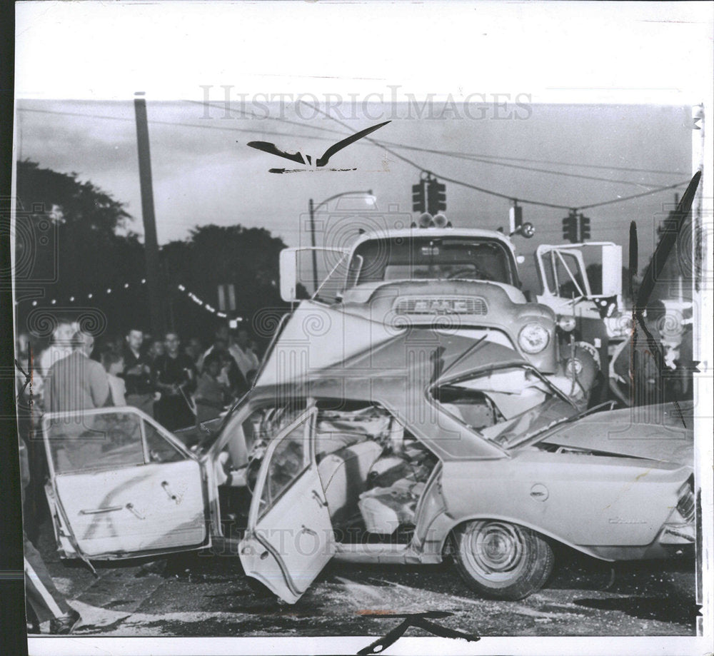 1963 Press Photo Lansing Crash Truck Michigan Auto Car - Historic Images