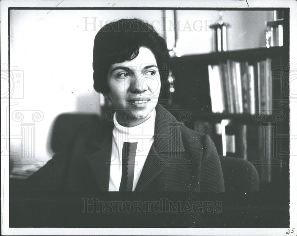 1972 Press Photo Agnes Mary Mansour Catholic nun vows - Historic Images