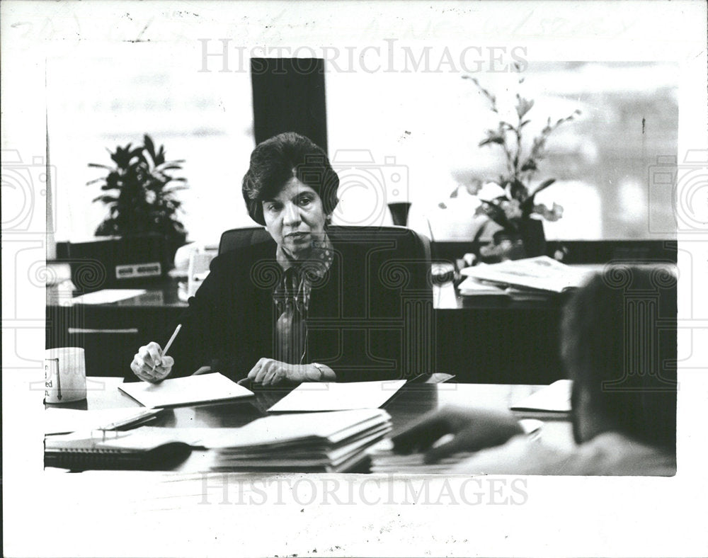 1985 Press Photo Agnes Mansour  - Historic Images