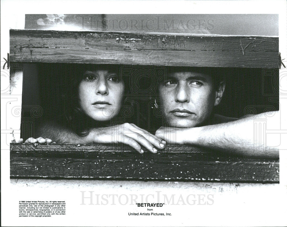 1988 Press Photo Scene &quot;Betrayed&quot; from United Artists - Historic Images