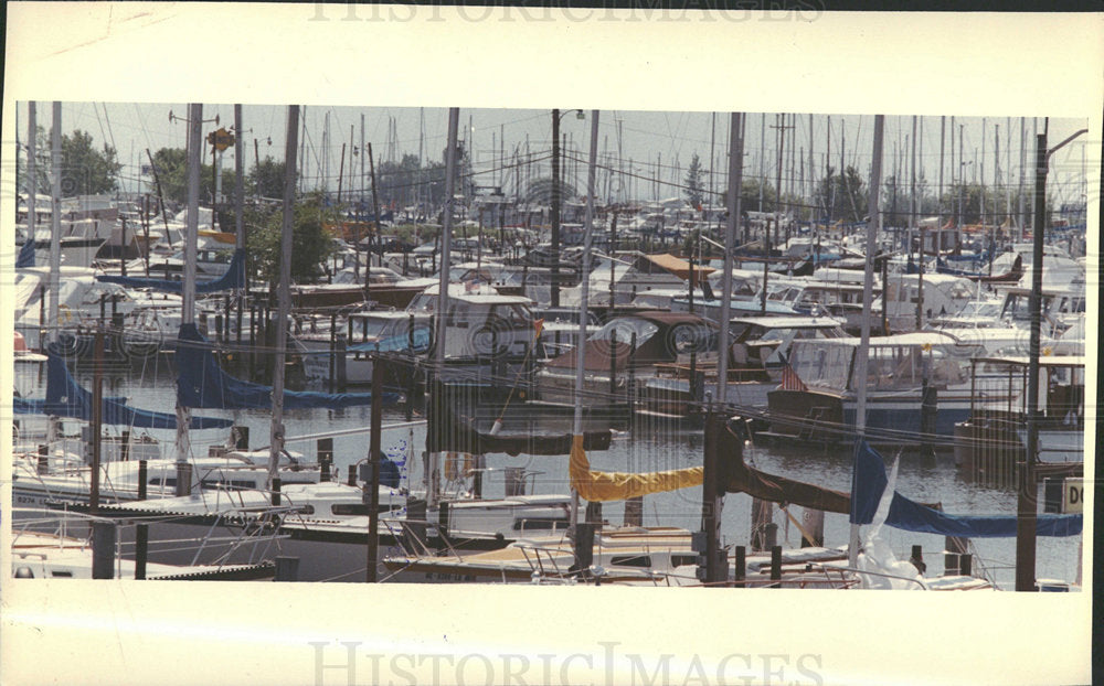1993 Press Photo Boats Jefferson Beach Marina Michigan - Historic Images