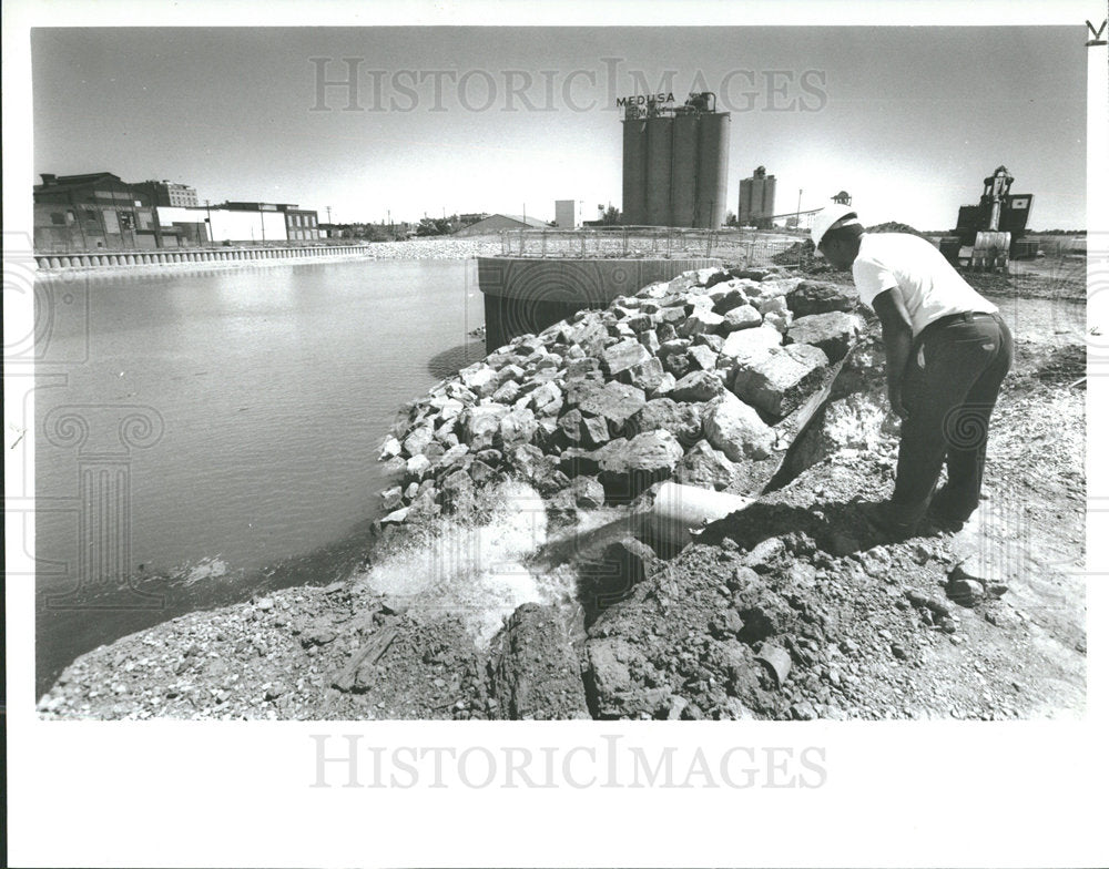 1988 Press Photo Marina Basin St. Aubin Park Detroit - Historic Images