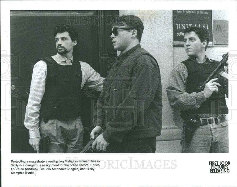 1994 Press Photo La Scorta Italian Motion Picture Play  - Historic Images