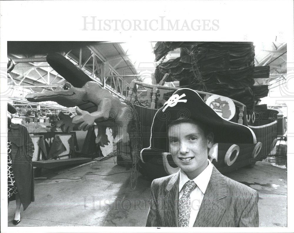 1988 Press Photo Paul Cameron&#39;s Pirate Dream Comes True - Historic Images
