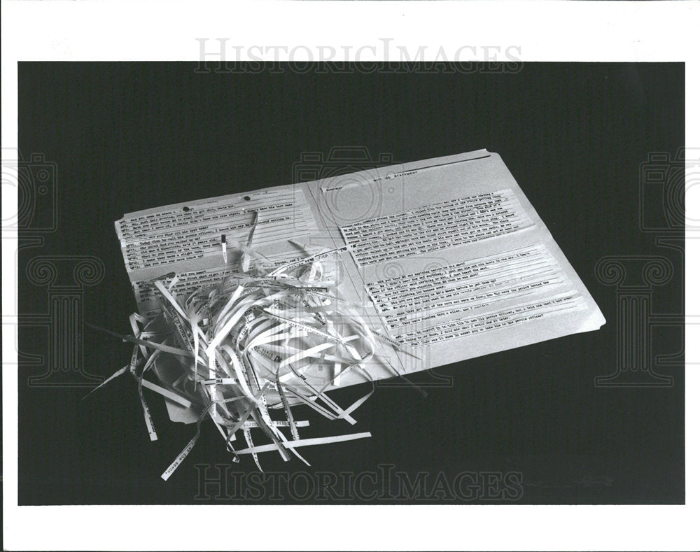 1989 Press Photo Shredded Documents Police Detroit - Historic Images