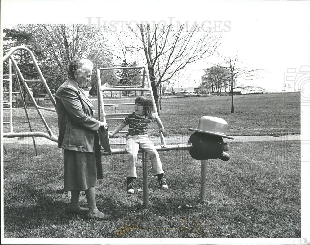 1982 Press Photo New Baltimore Park Michigan - Historic Images