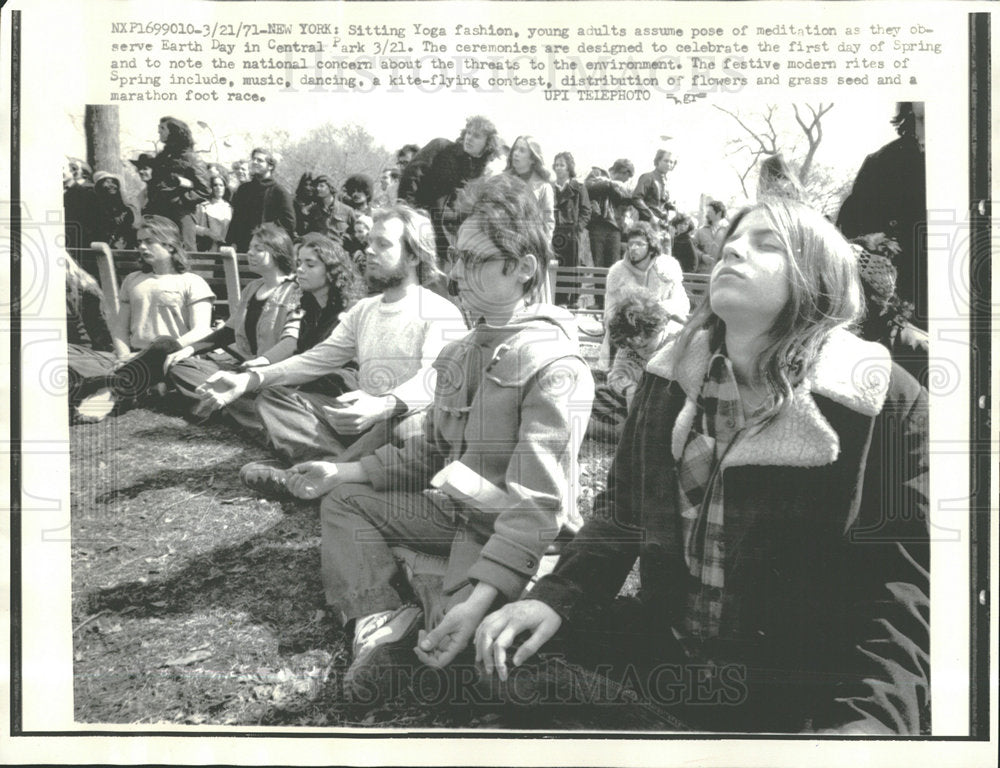 1971 Press Photo Earth Day Central Park - Historic Images