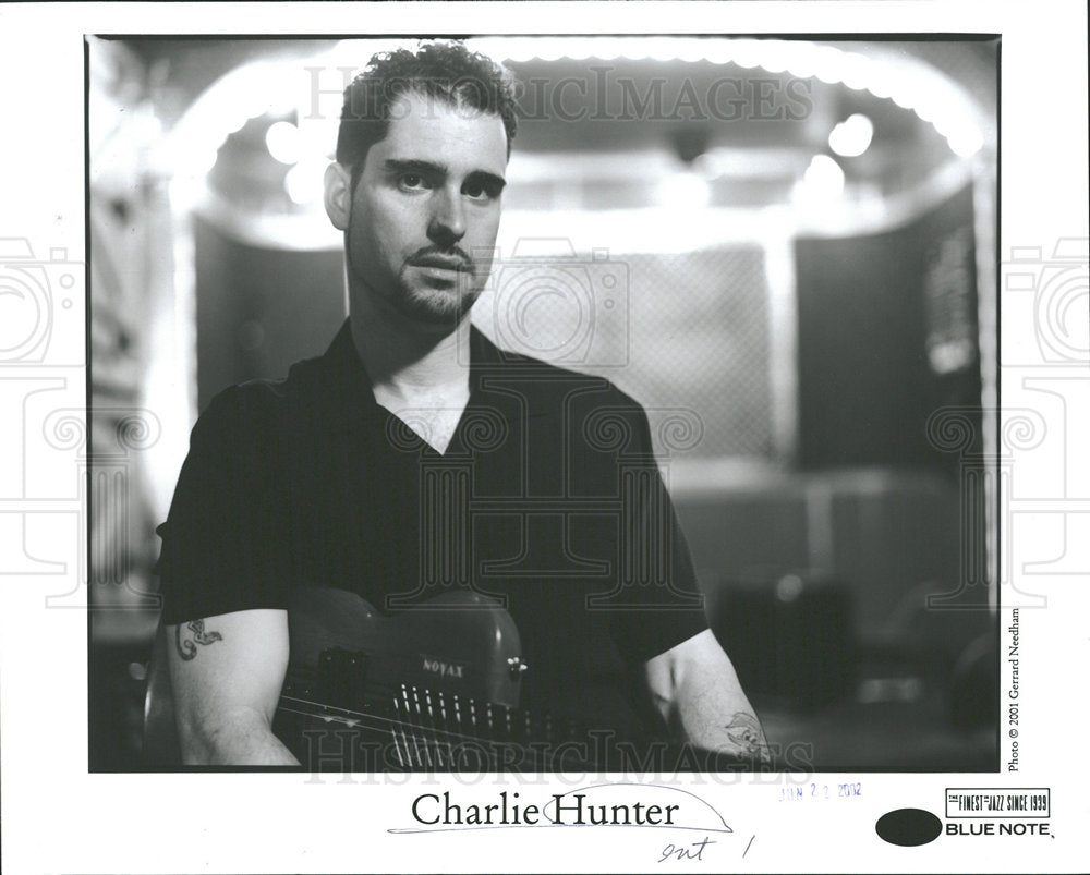 2001 Press Photo Charlie Hunter Blue Note Guitarist - Historic Images