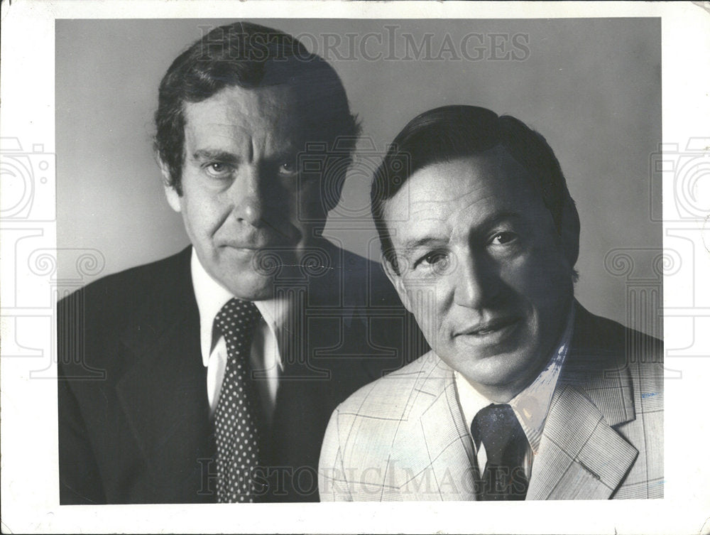 1975 Press Photo News Anchors Wallace With Partner - Historic Images