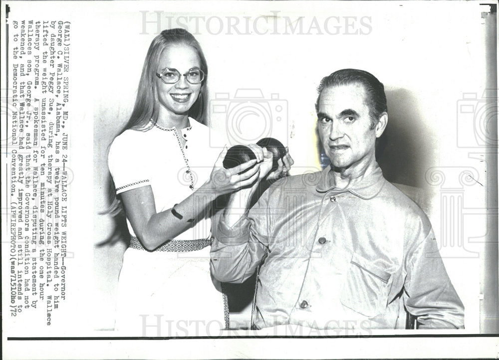 1972 Press Photo Governor George Wallace And Daughter - Historic Images