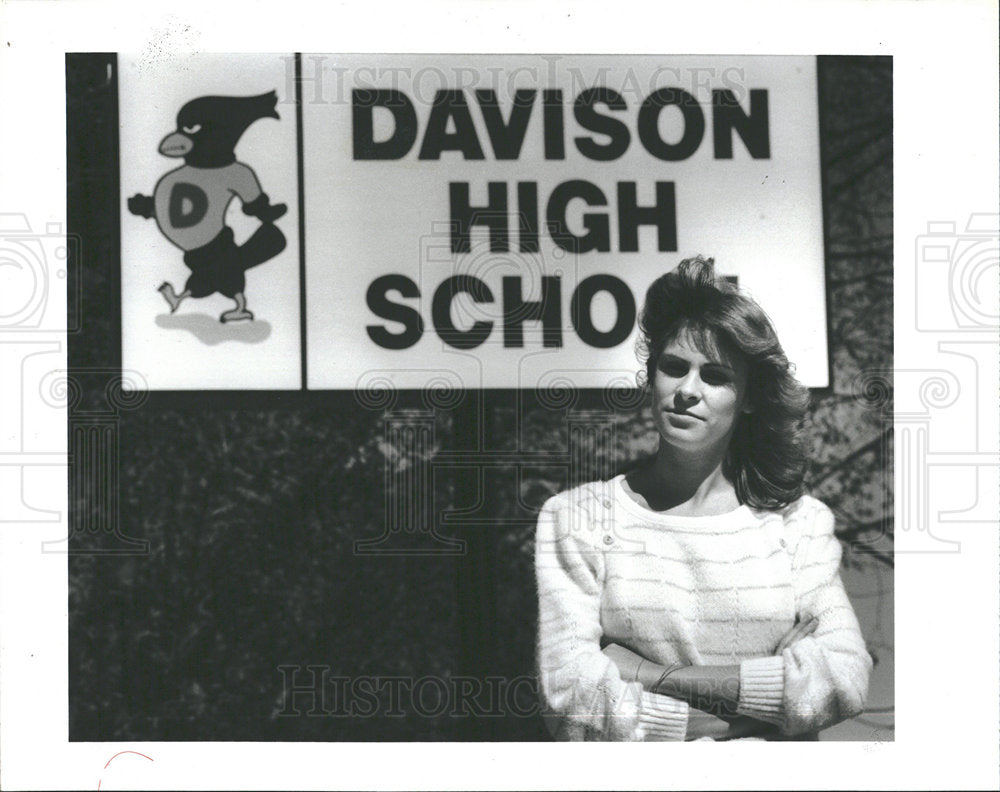 1986 Press Photo Strip Search/Davison High/Michigan Historic Images