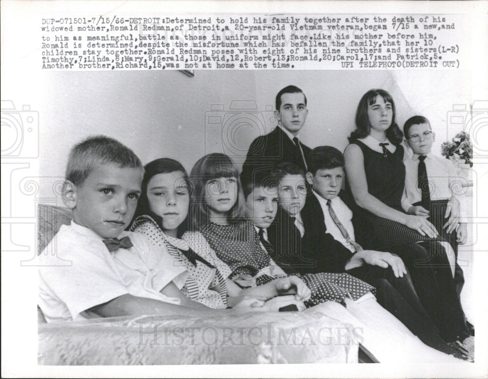 1966 Press Photo Ronald Redman Family - Historic Images