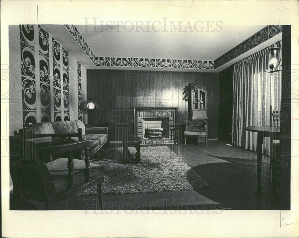 1970 Press Photo Family Room of Heritage Fireplace  - Historic Images