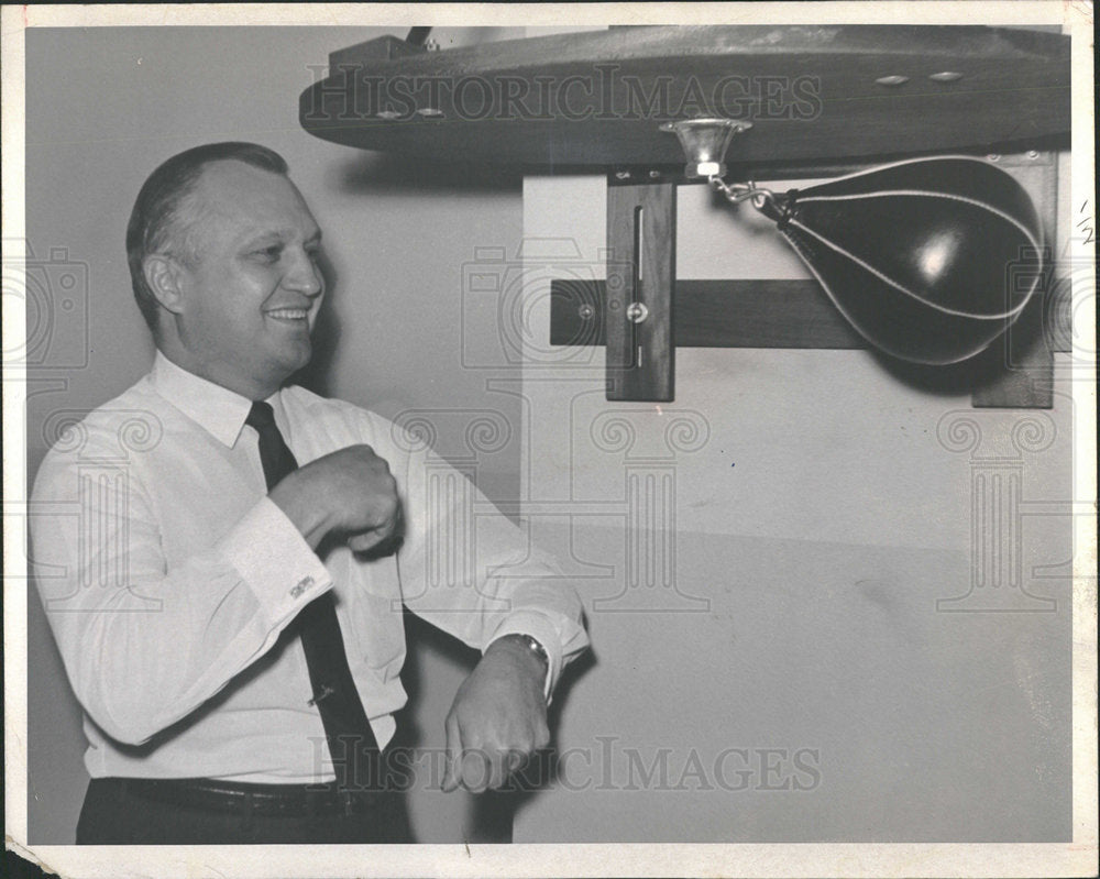 1969 Hickel Punches Bag in Washington Gym - Historic Images