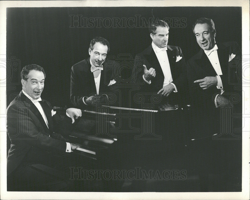 1960 Press Photo Singer Victor Borge - Historic Images