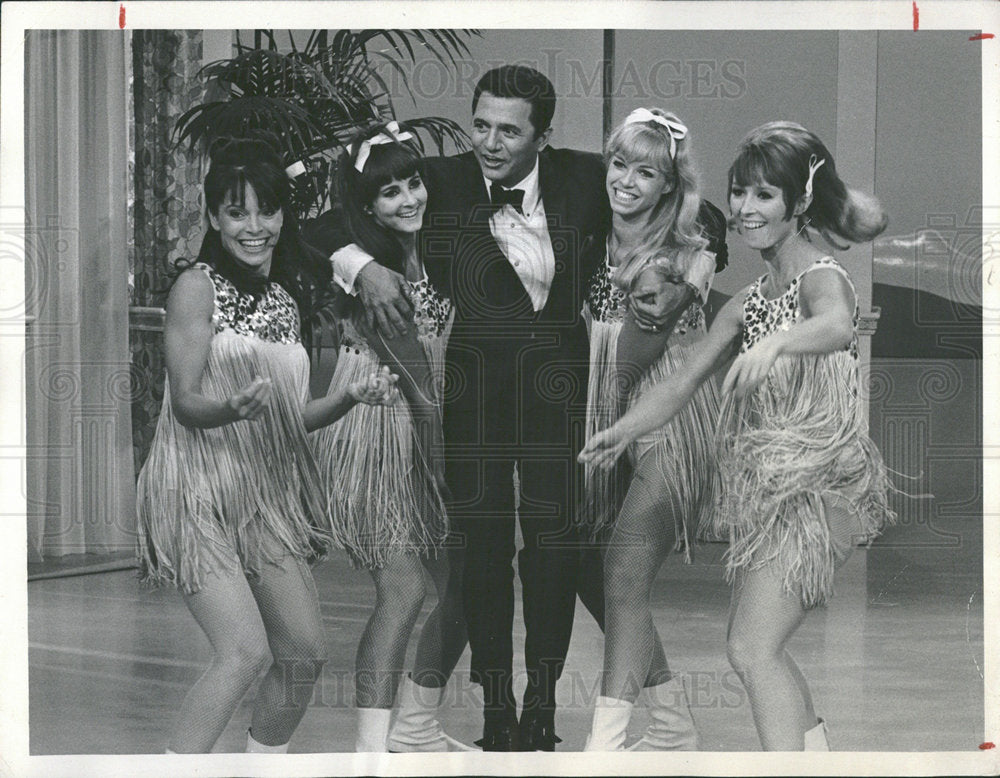 1967 Press Photo Buddy Greco   - Historic Images