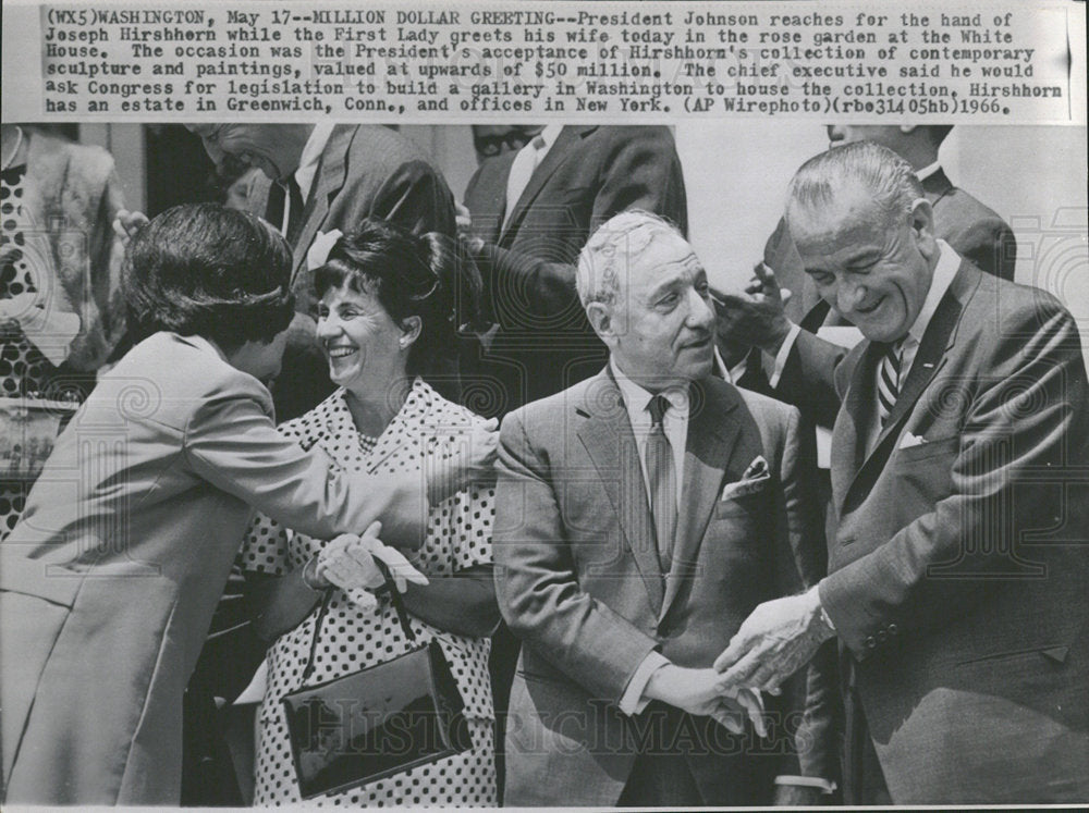 1966 Press Photo Joseph Hirshhorn/President Johnson/Art - Historic Images