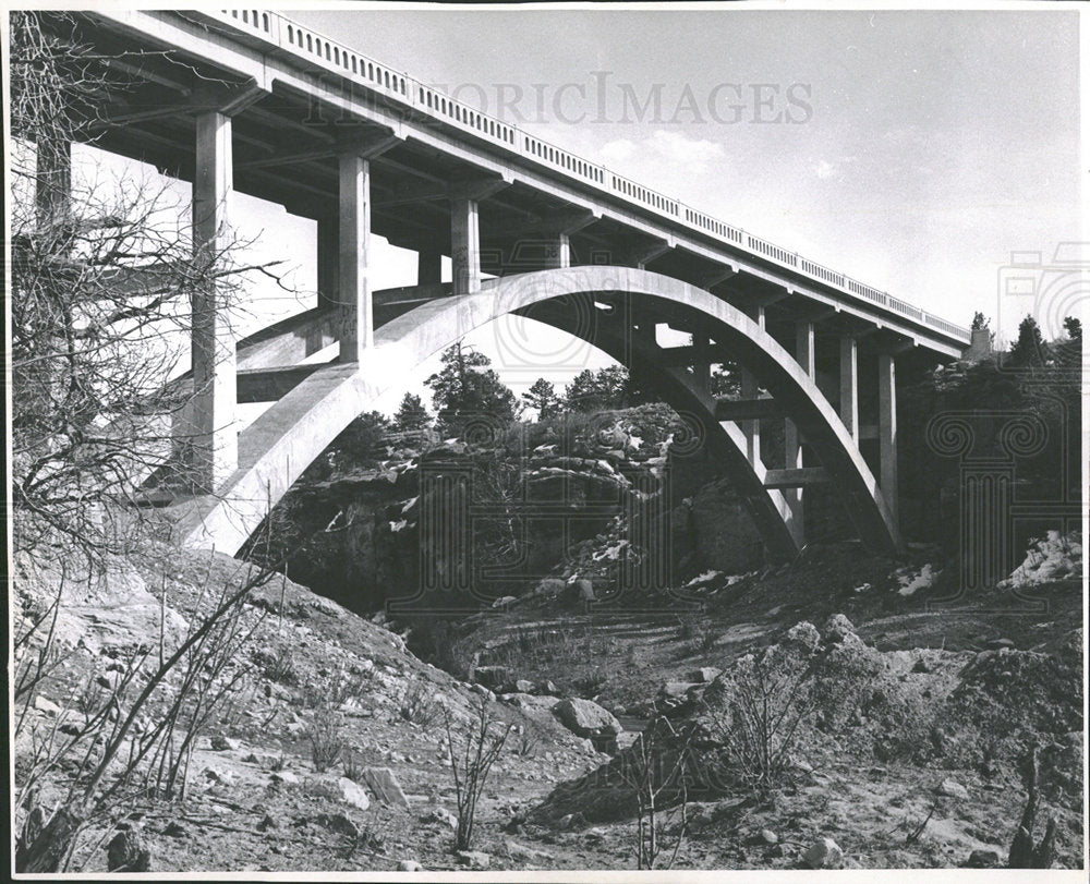 1965 Photo Roger Floth's Body Found In Cherry Creek - Historic Images