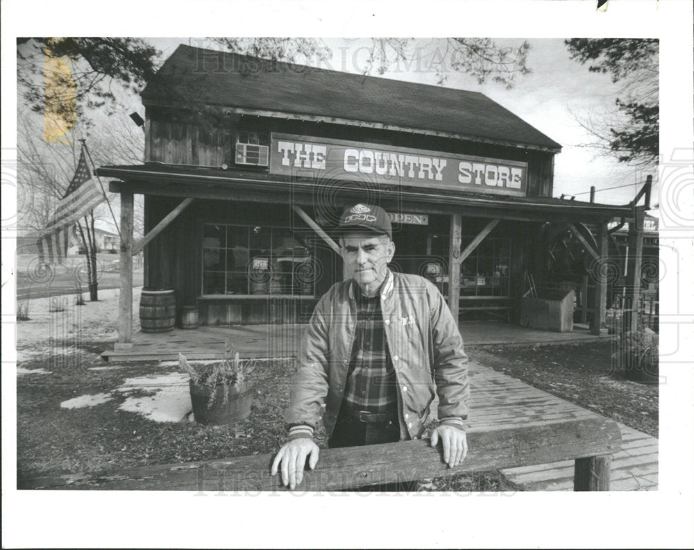 1987 Press Photo Kay Toys Joe Karrala Maurice Feltz  - Historic Images