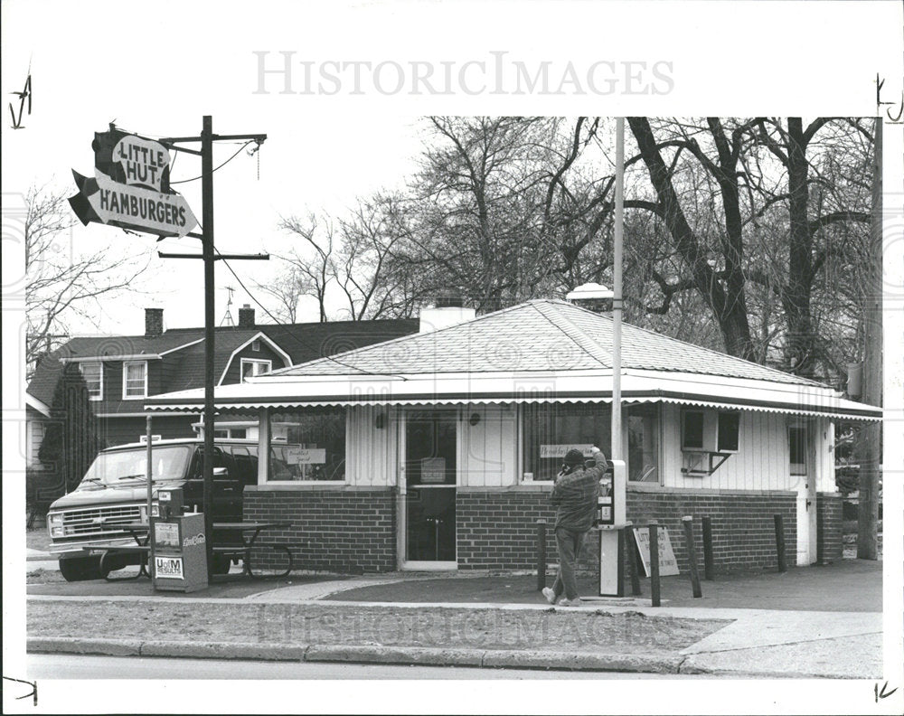 1992 Press Photo Little Hut Hamburgen Royal Oak Cathy  - Historic Images