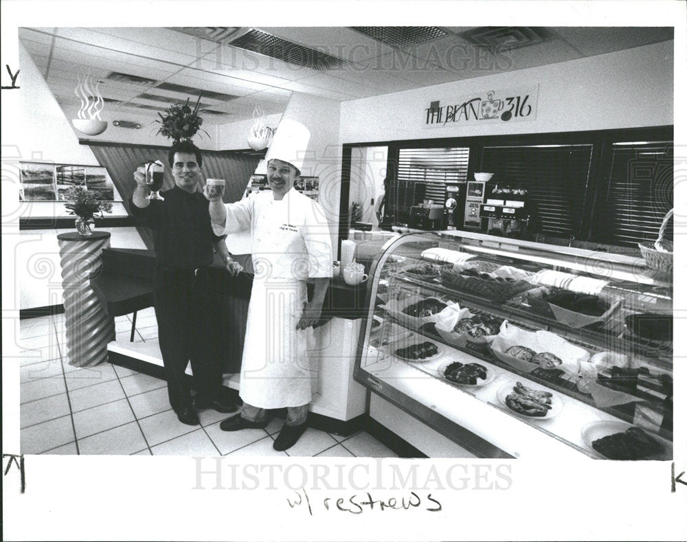 1990 Press Photo Mcheel Morristte and chet de cuising  - Historic Images