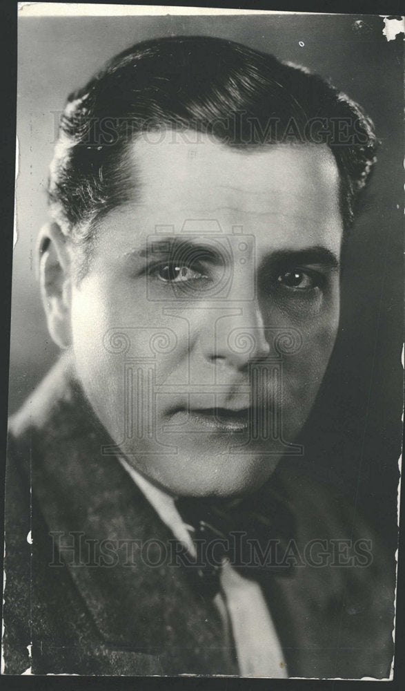 nothing on the back of photo - Historic Images