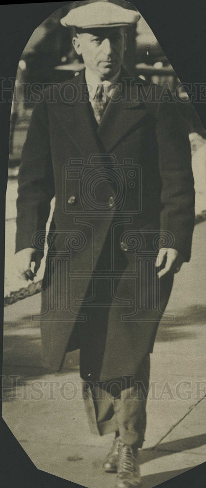 1932 Press Photo Louis Flax Duncan  - Historic Images