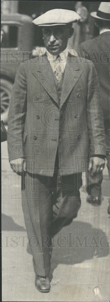 1991 Press Photo Louis Flax suit  - Historic Images