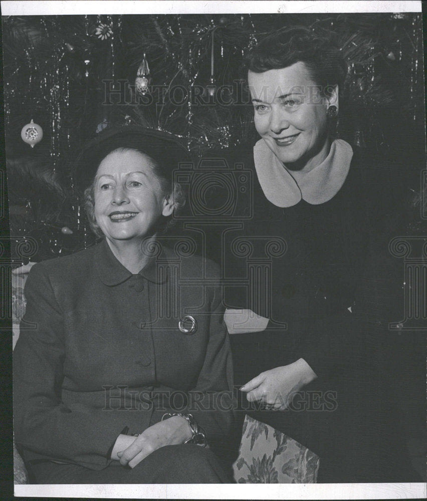 1954 Press Photo Mrs Paul Luette Clinton Bowman Spender - Historic Images