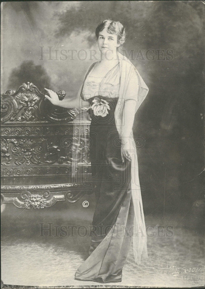 Press Photo Lindsey Garrison NYH Serivce  - Historic Images