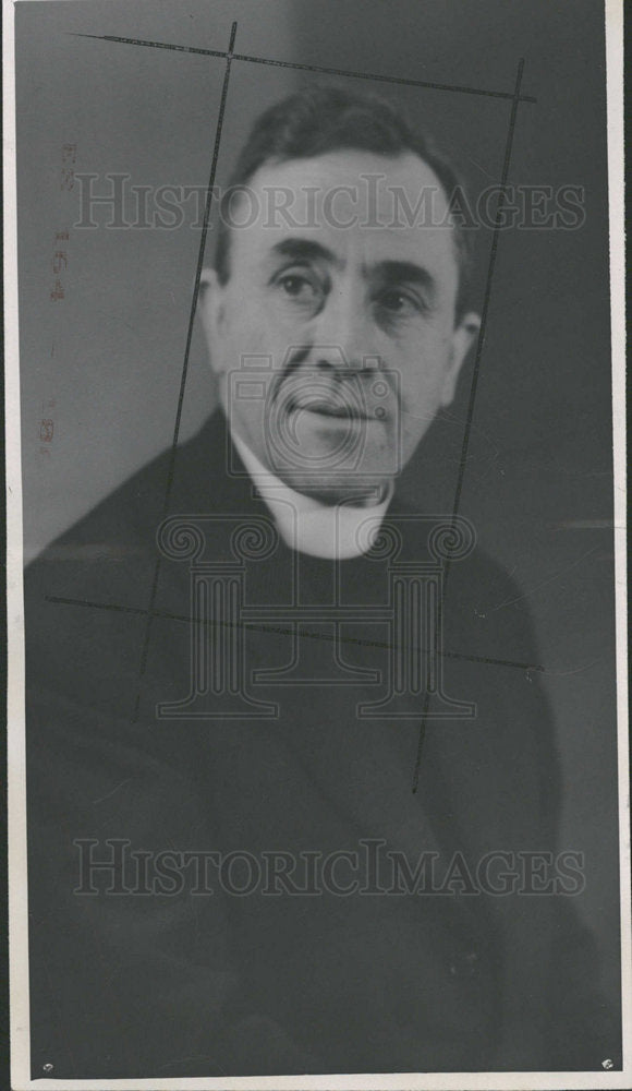 1944 Press Photo Rev. B.J. Hubbard Noted Glacier Priest - Historic Images