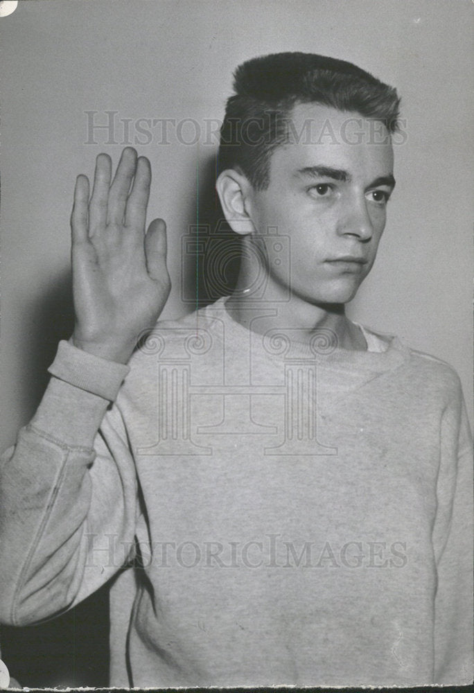 1942 Press Photo Press Photo Robert Corr. - Historic Images