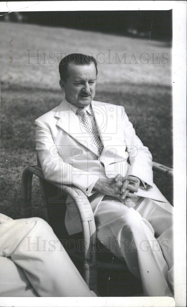1941 Press Photo Alfred Duff Cooper British Politician  - Historic Images