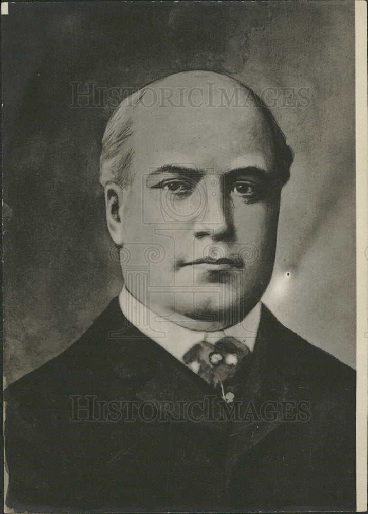 Press Photo Franchin Lord New York Black White Coat - Historic Images